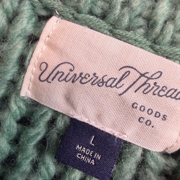 Universal Thread Textured Knit Sweater in Sage - Picture 4 of 8